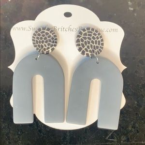 Super cute earrings!